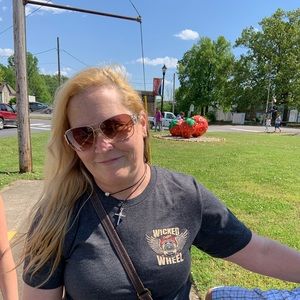 Meet your Posher, Melissa